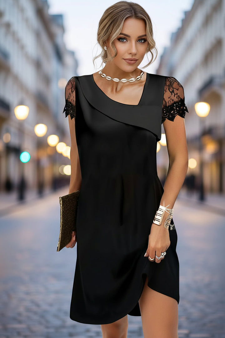 Ainsleigh - Asymmetrisches Midikleid mit Spitzenärmeln