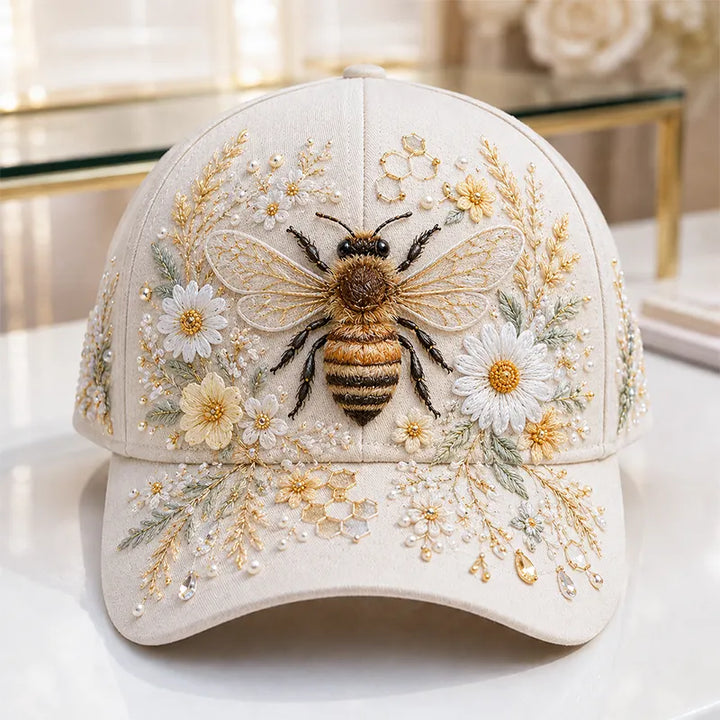Arlena - Mütze mit Pferdemotiv und floralen Akzenten