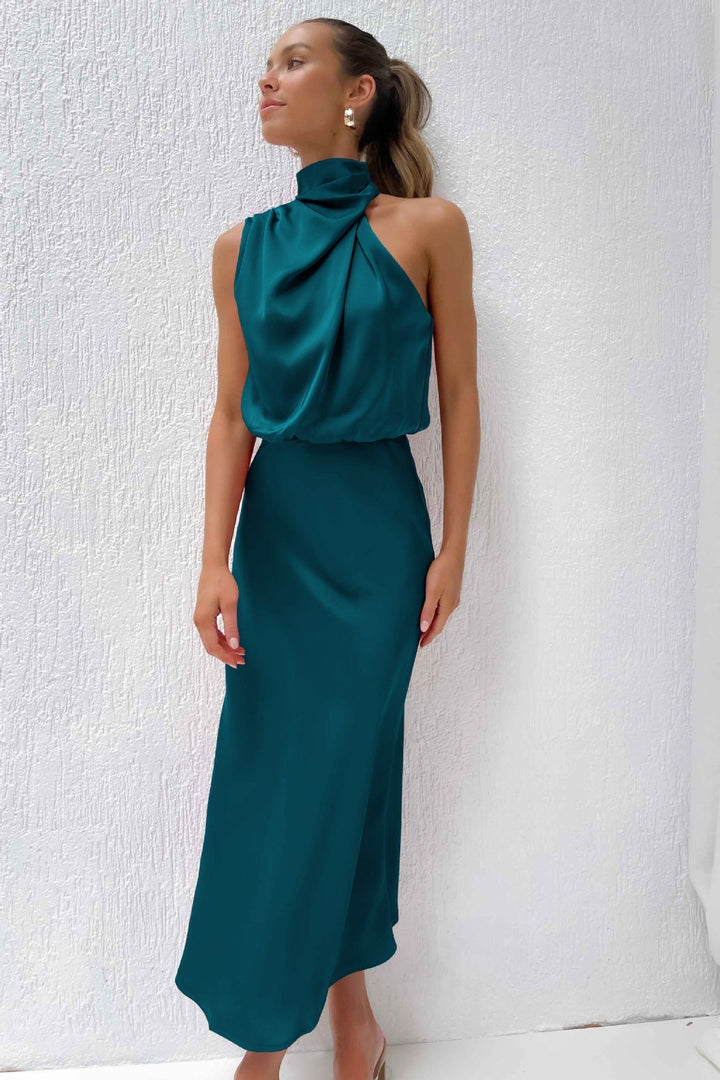 Melira - Majestätisches Maxikleid mit Stehkragen