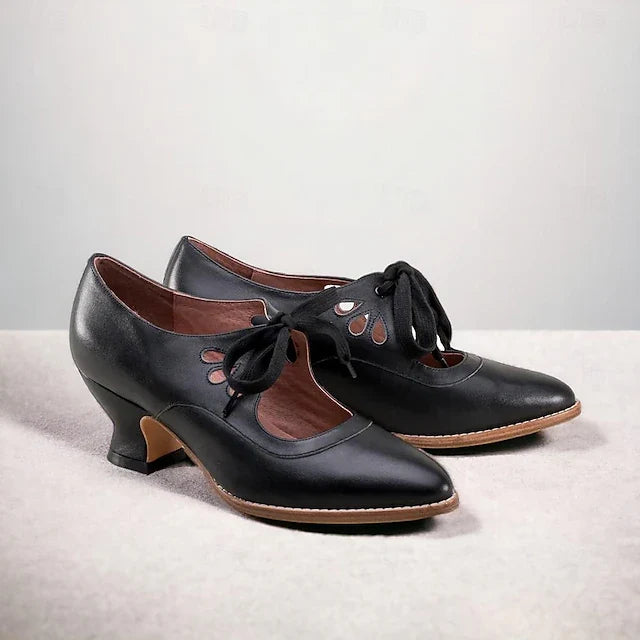Veralyn - Vintage Schnürpumps mit Kitten-Heel