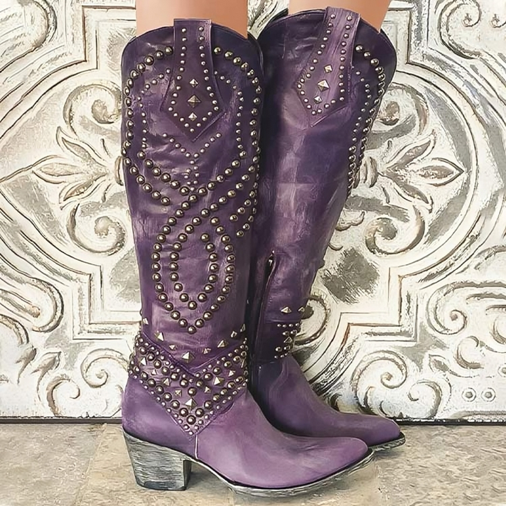 Sylverelle - Nietenverzierte Westernstiefel im Vintage-Look
