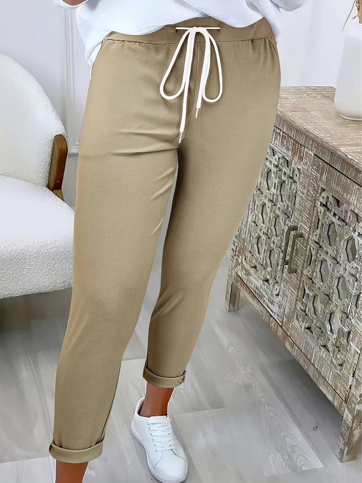 Tansy - Schmal geschnittene Stretchhose mit Tunnelzug