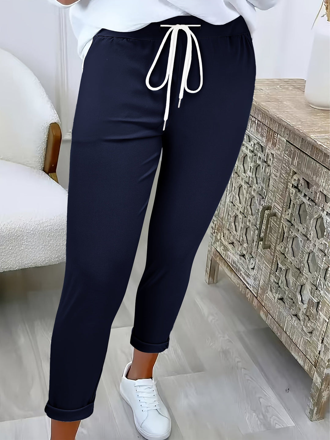 Tansy - Schmal geschnittene Stretchhose mit Tunnelzug