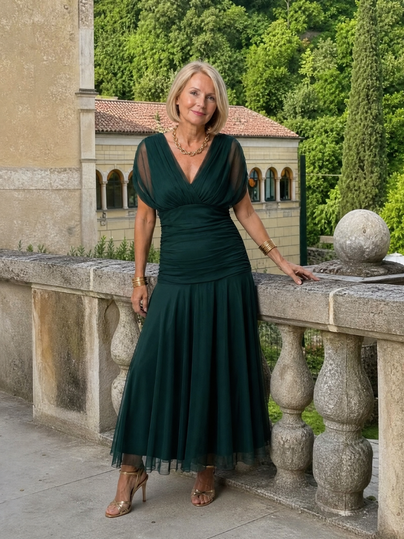 Galatea - Leichtes schulterfreies Midikleid
