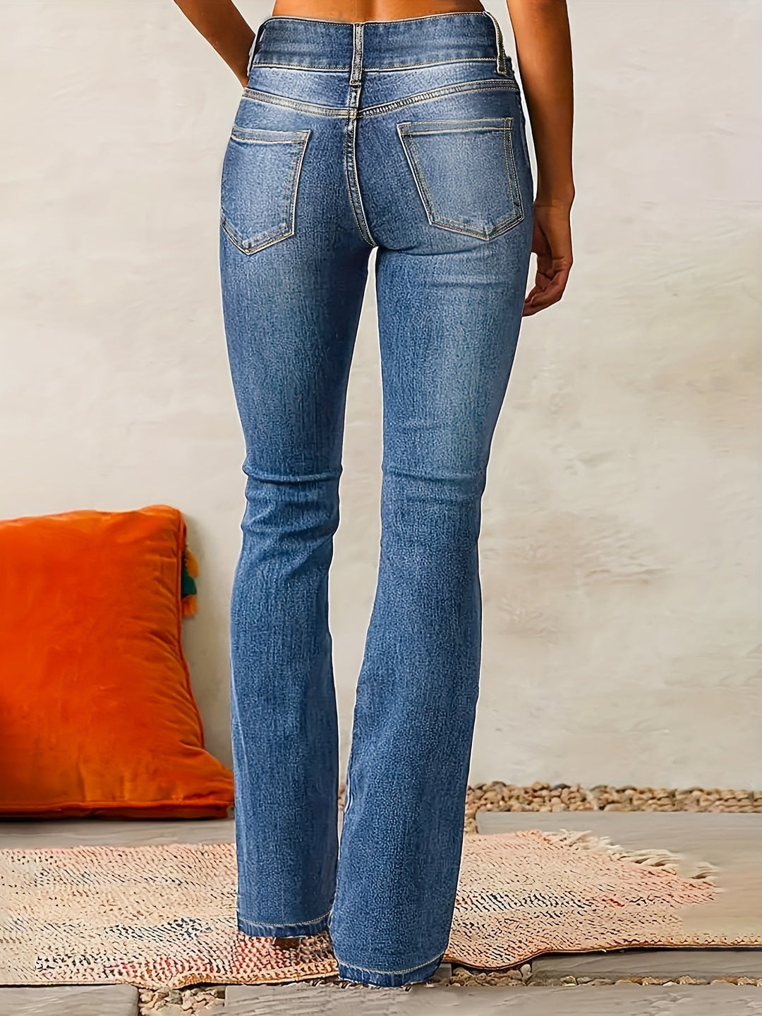 Evarra - Ausgestellte High-Waist-Jeans aus weichem Stretch