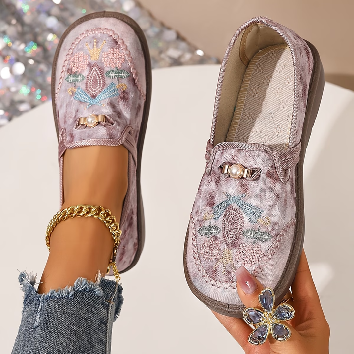 Juniper - Bestickte Slipper