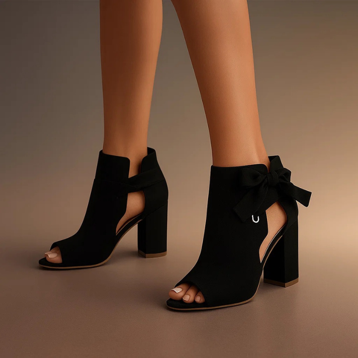Celine - Raffinierte Peep-Toe-Pumps