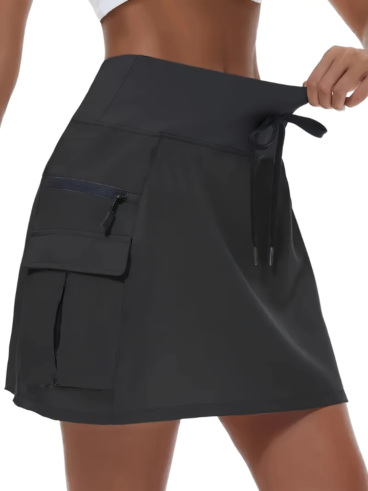Amina - Hochtaillierter Performance-Skort