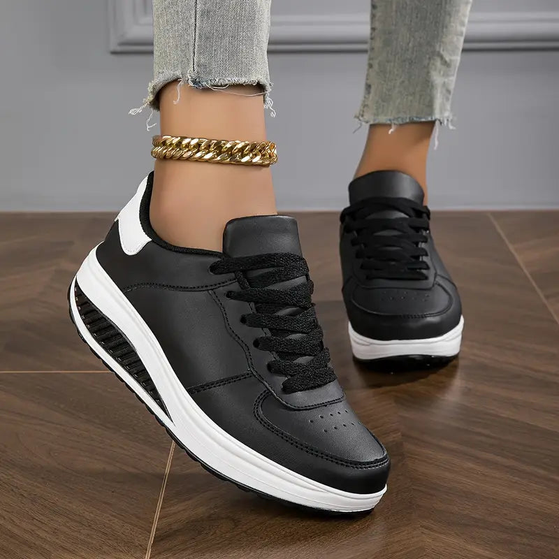 Sable - Plateau-Sneaker mit Schnürung in bequemer Passform
