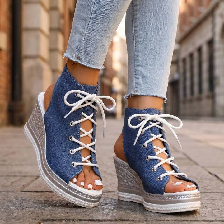 Layla - Hohe Keilsandalen mit Schnürung