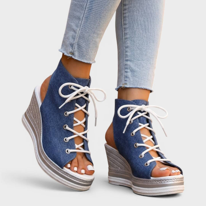 Elaina - Schnürsandalette mit hohem Keilabsatz