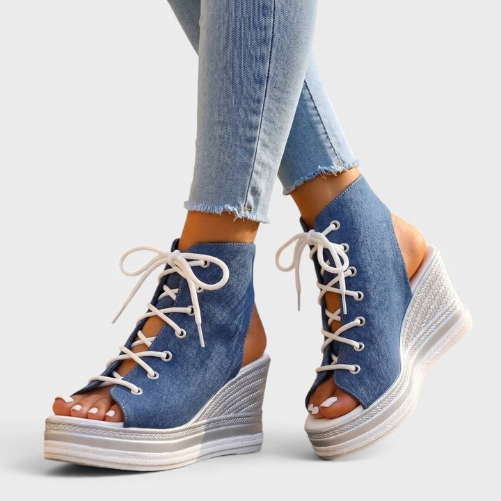 Elaina - Schnürsandalette mit hohem Keilabsatz