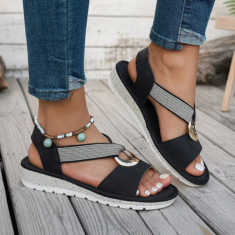 Maisie - gepolsterte flache Sandalen