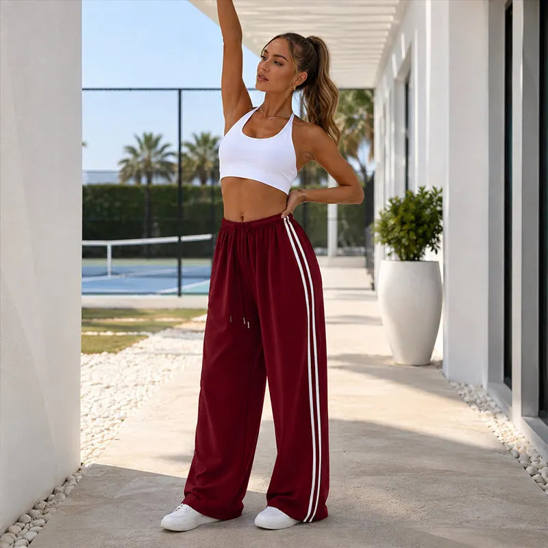 Adorielle - Sportliche gestreifte Hose mit weitem Bein