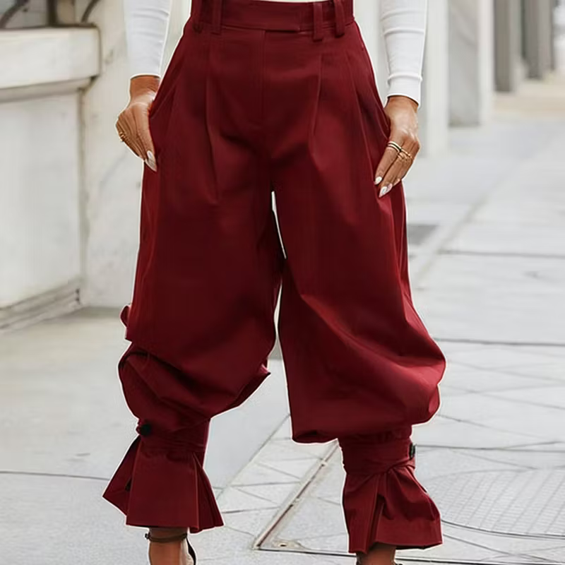 Dianella - Hochtaillierte Hose mit Rüschensaum