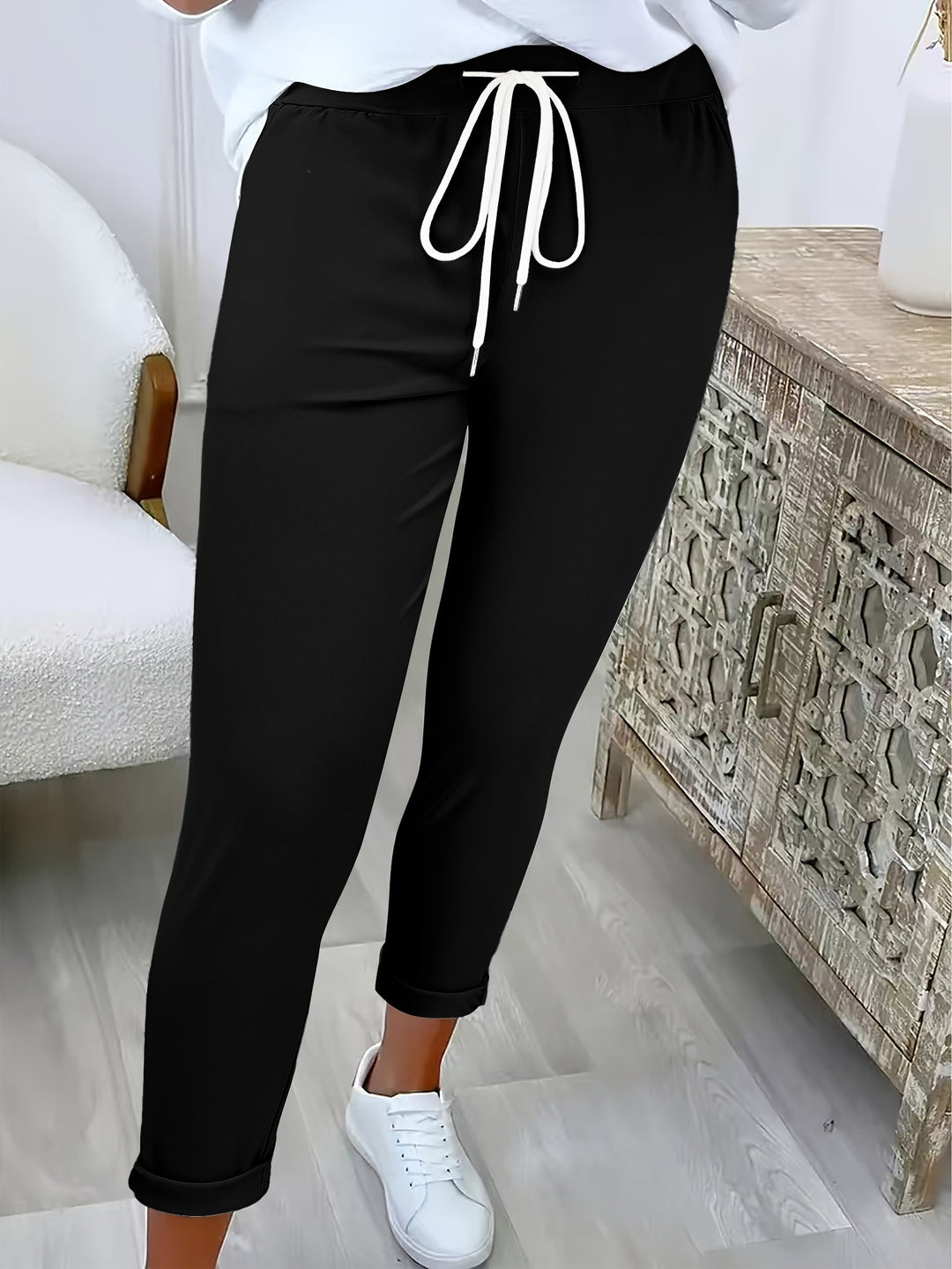 Tansy - Schmal geschnittene Stretchhose mit Tunnelzug