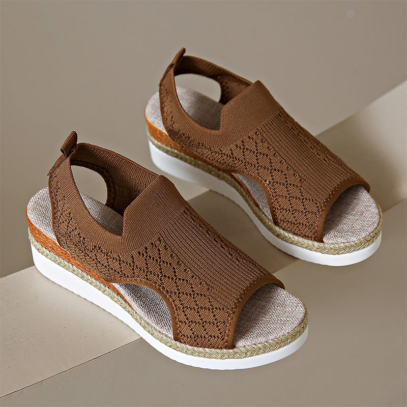Orianne - Atmungsaktive Peep-Toe-Keilsandaletten