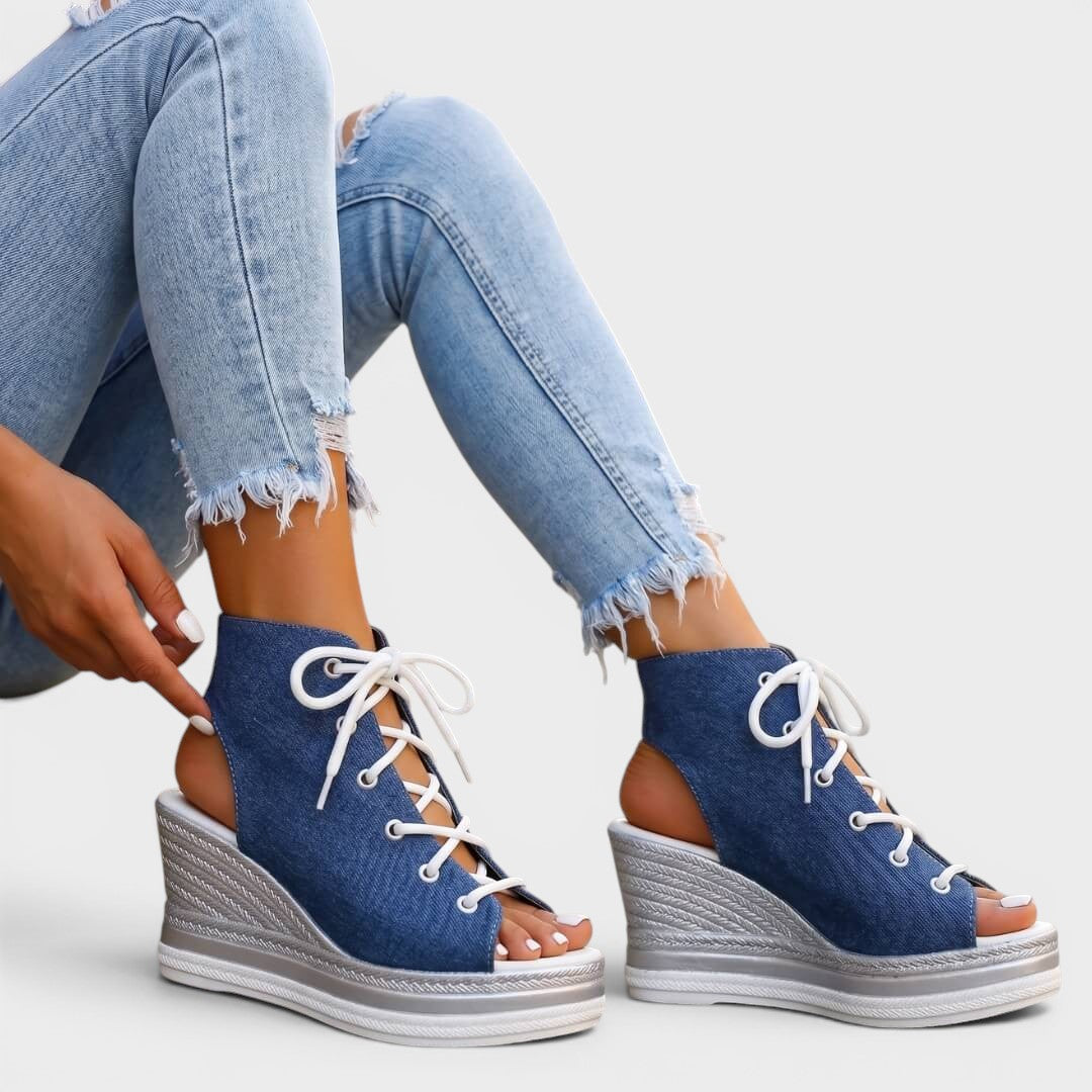 Elaina - Schnürsandalette mit hohem Keilabsatz