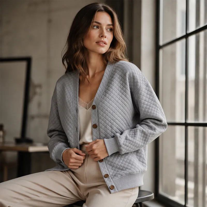 Delavie - Gesteppte Strickjacke mit Knopfleiste