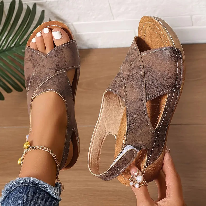 Lacey - Komfort-Sandalen mit Kreuzriemen