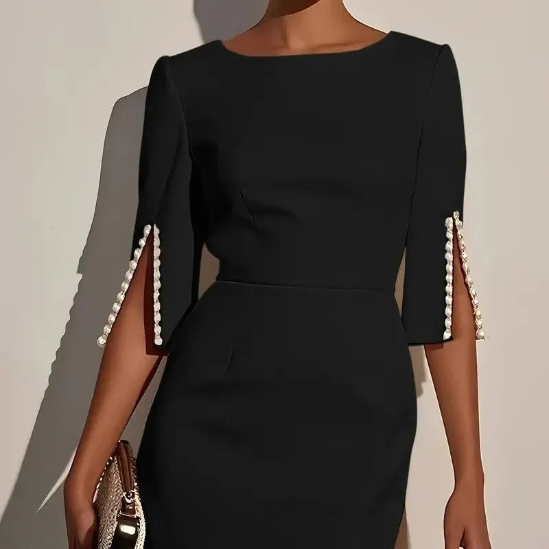 Avalyn - Midikleid mit perlenbesetzten Ärmeln