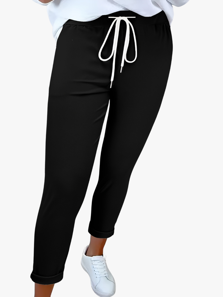 Tansy - Schmal geschnittene Stretchhose mit Tunnelzug
