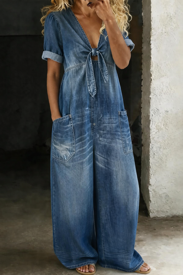 Faelina - Denim-Jumpsuit mit Bindegürtel und weitem Bein