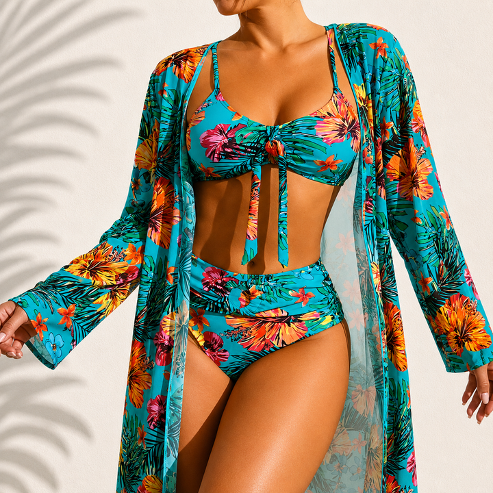 Brialise - Set mit hochgeschnittenem, figurformendem Bikini und Kimono