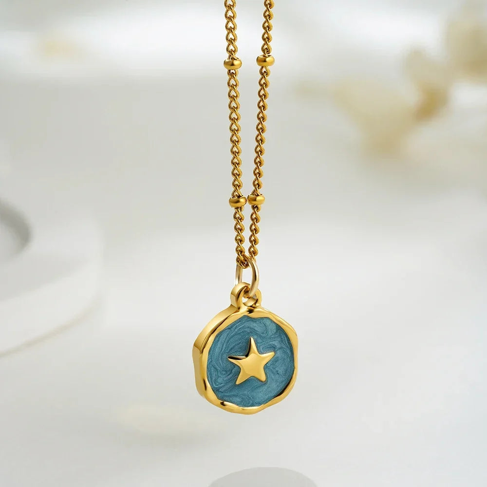Brisalyn - Filigrane Charm-Halskette