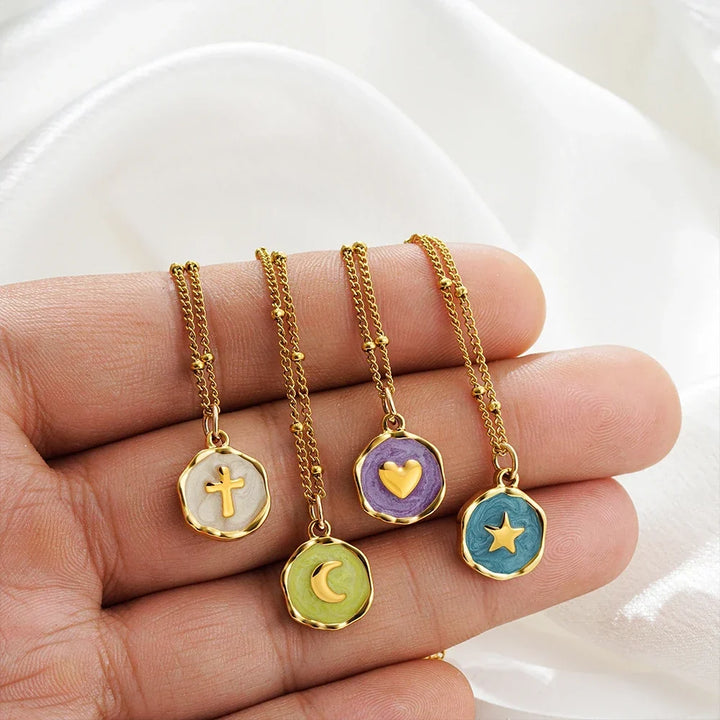 Brisalyn - Filigrane Charm-Halskette