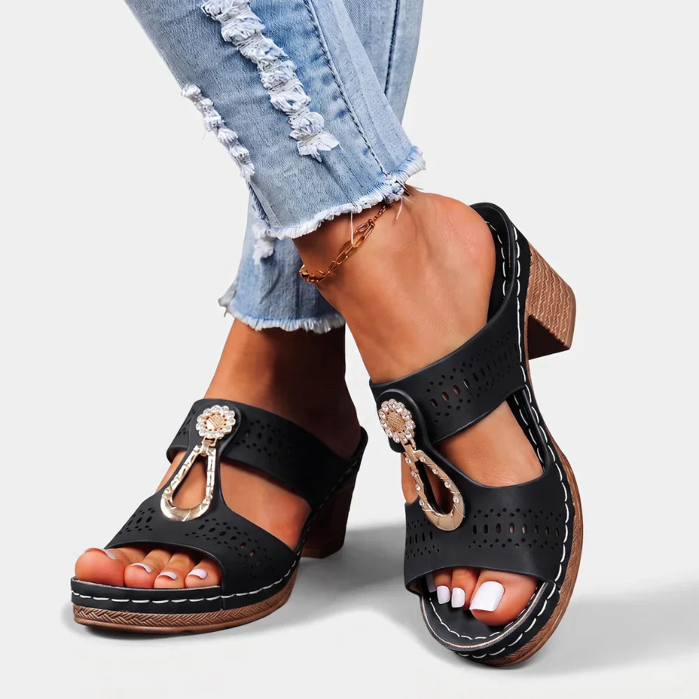 Deliora - Stützende Sandalen