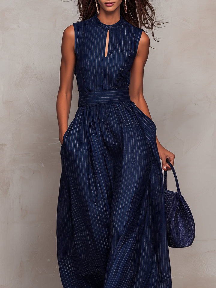 Iskra - Jumpsuit mit hohem Kragen und weitem Beinverlauf