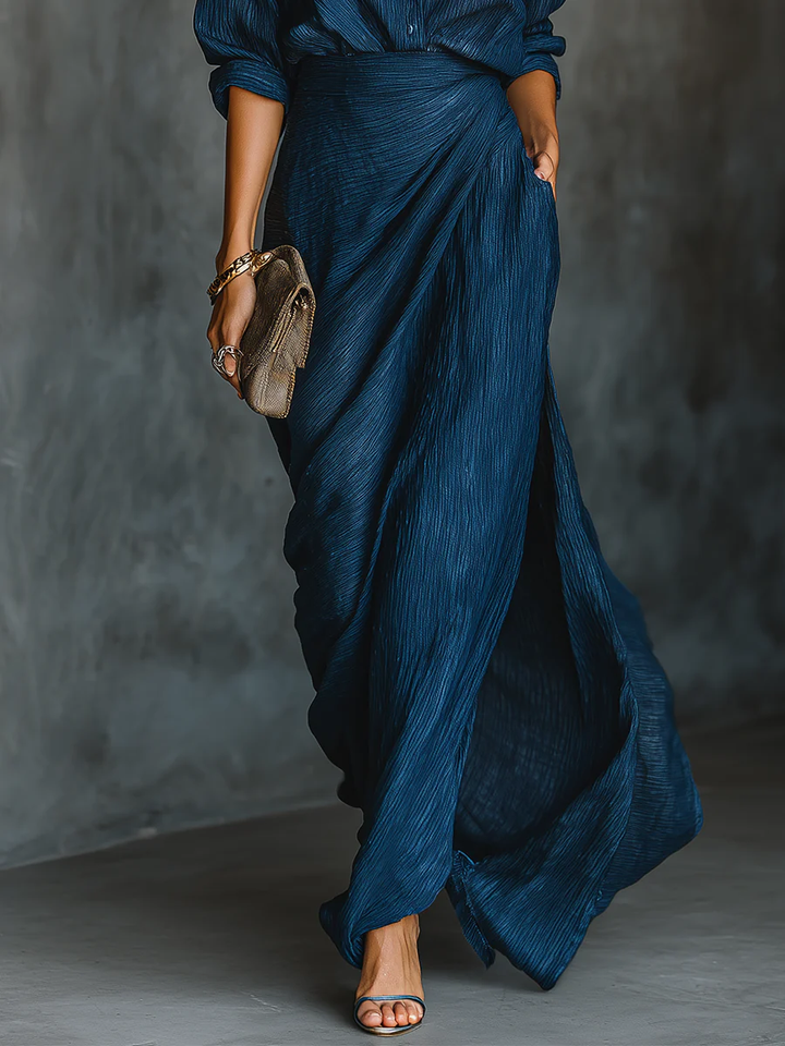 Celenoire - Strukturiertes Maxikleid mit Kragen