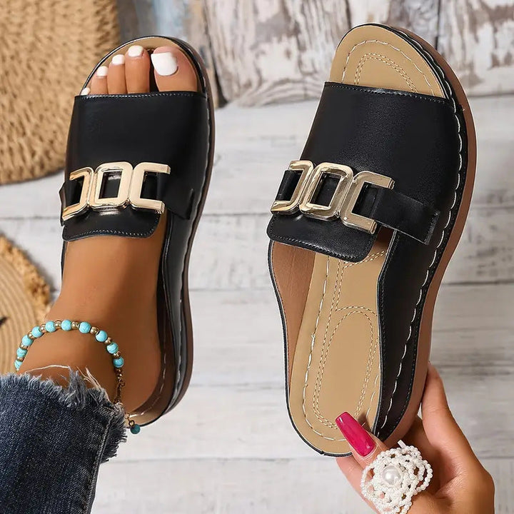 Lucerra - Riemchensandalen mit Schnalle