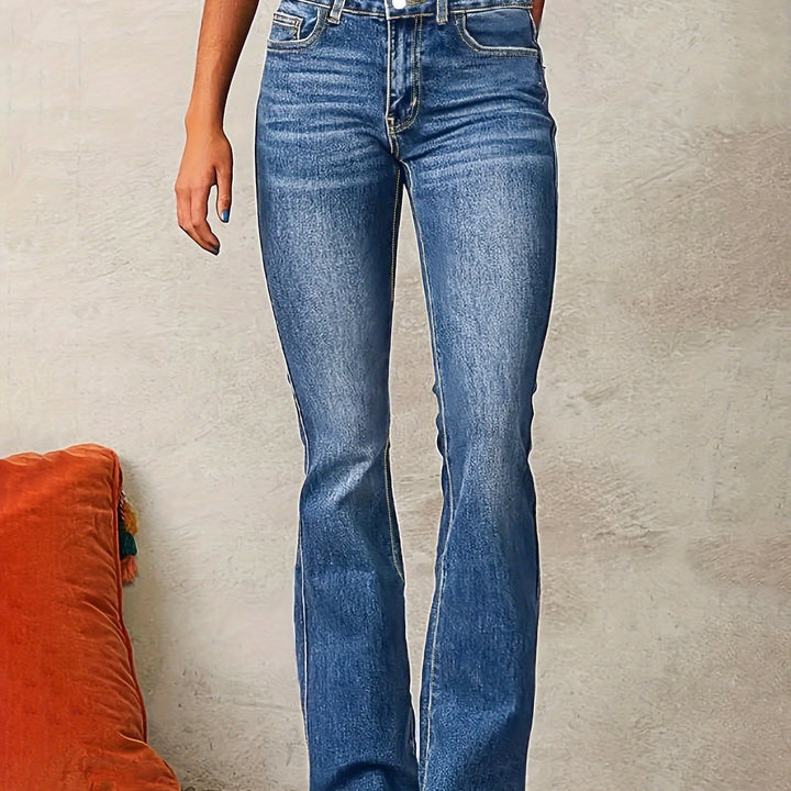 Evarra - Ausgestellte High-Waist-Jeans aus weichem Stretch