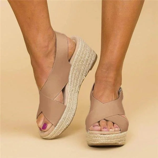 Zadie - lässige Plateausandalen mit überkreuzten Riemen