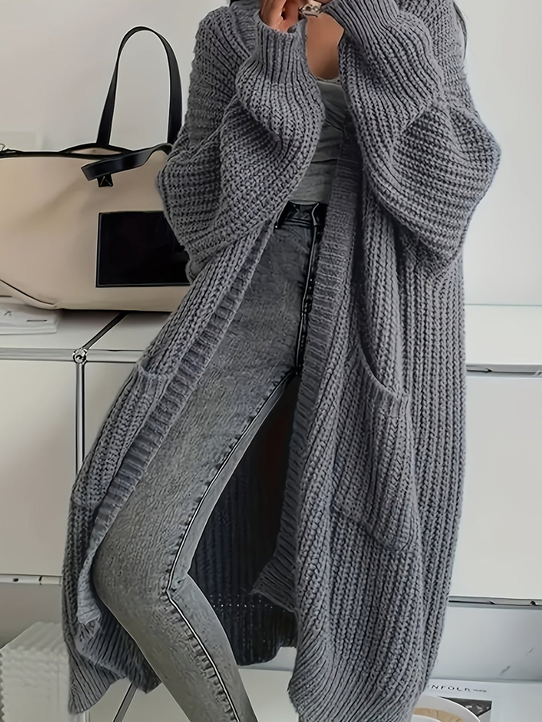 Rosalienne - Lang geschnittener Soft-Touch-Cardigan