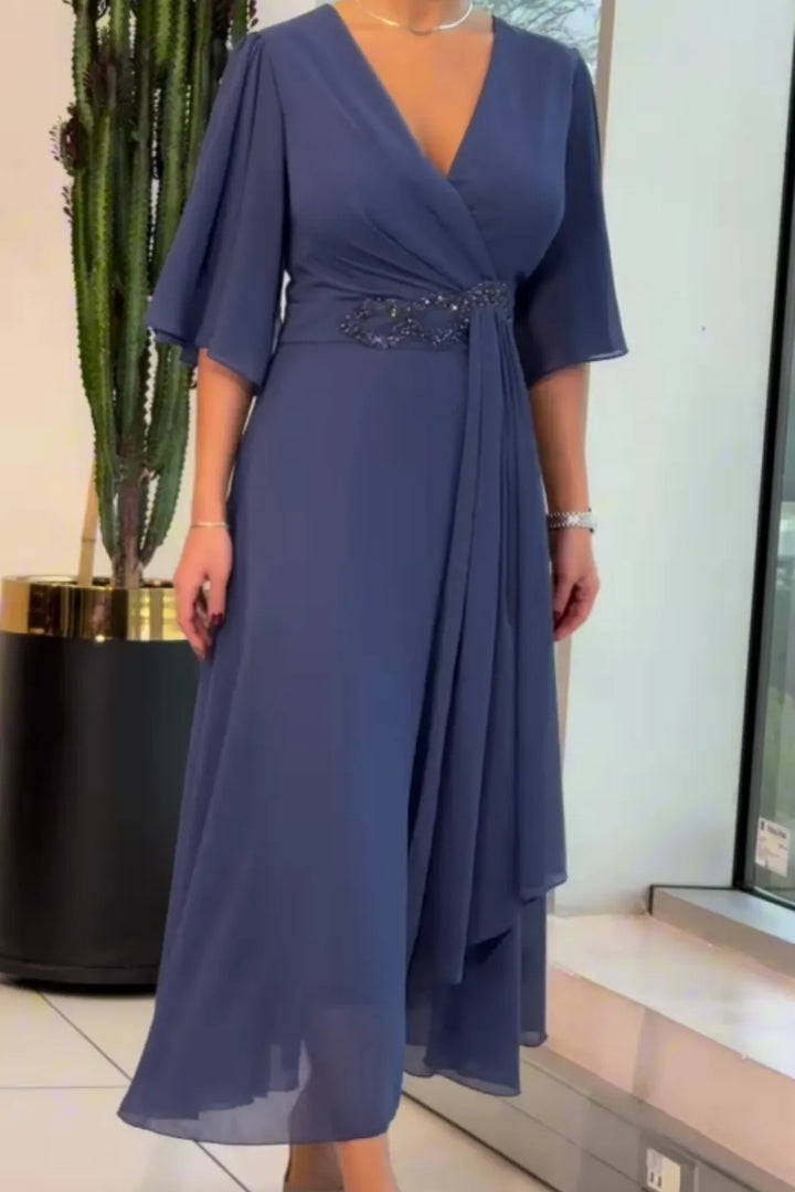 Celinette - Chiffon-Maxikleid mit kristallbesetztem Taillenbund
