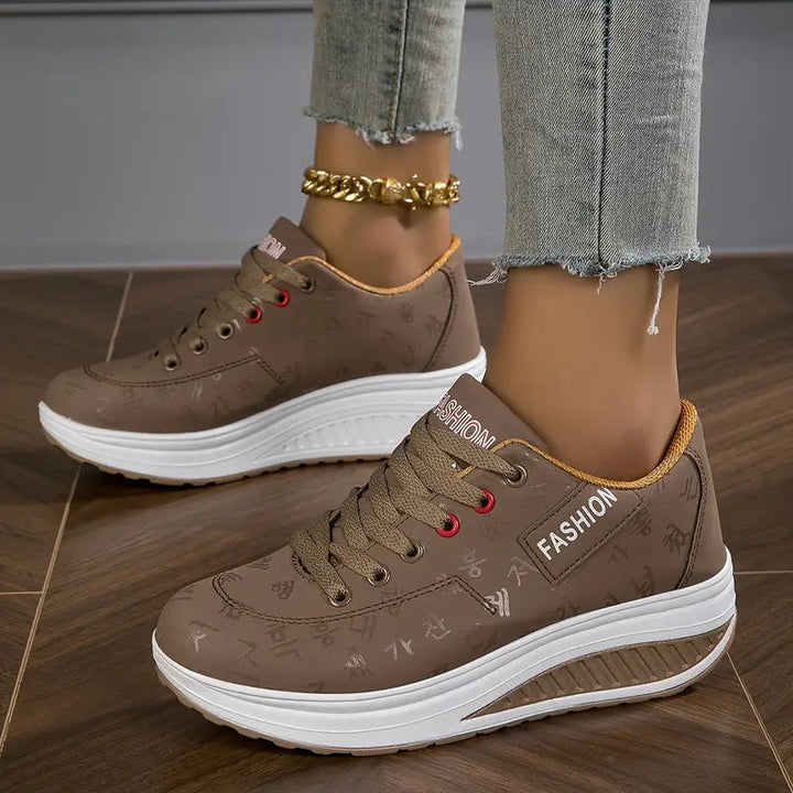 Sable - Plateau-Sneaker mit Schnürung in bequemer Passform