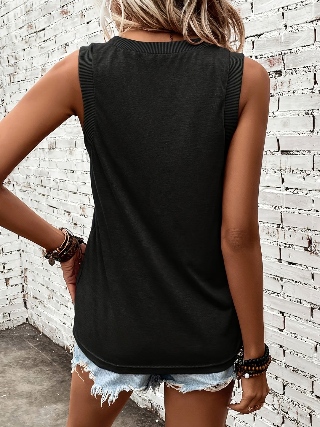 Megan - Soft-Touch T-Shirt mit Herzausschnitt
