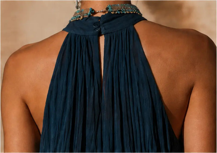 Calissa - Weiches Neckholder-Maxikleid