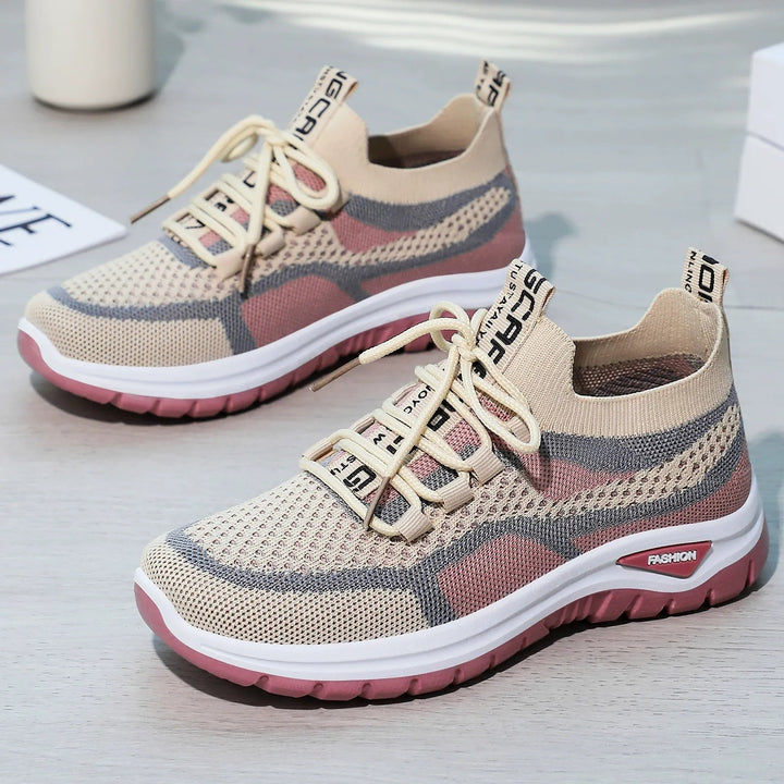 Xarae - leichte, gedämpfte Laufschuhe mit Schnürung