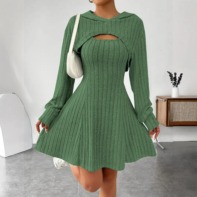 Mirellia - Strick-Minikleid mit Kapuze und Cut-out